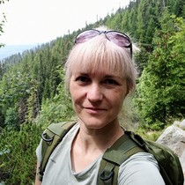 Mária Valentová, Škola pre mimoriadne nadané deti a Gymnázium, Bratislava